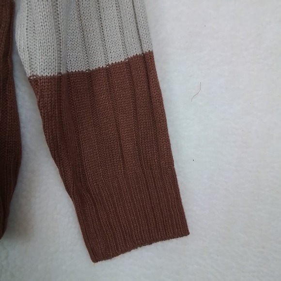Plus Size Acrylic Cardigan Sweater Size 2X White, Brown, Tan Colorblock - Picture 5 of 11